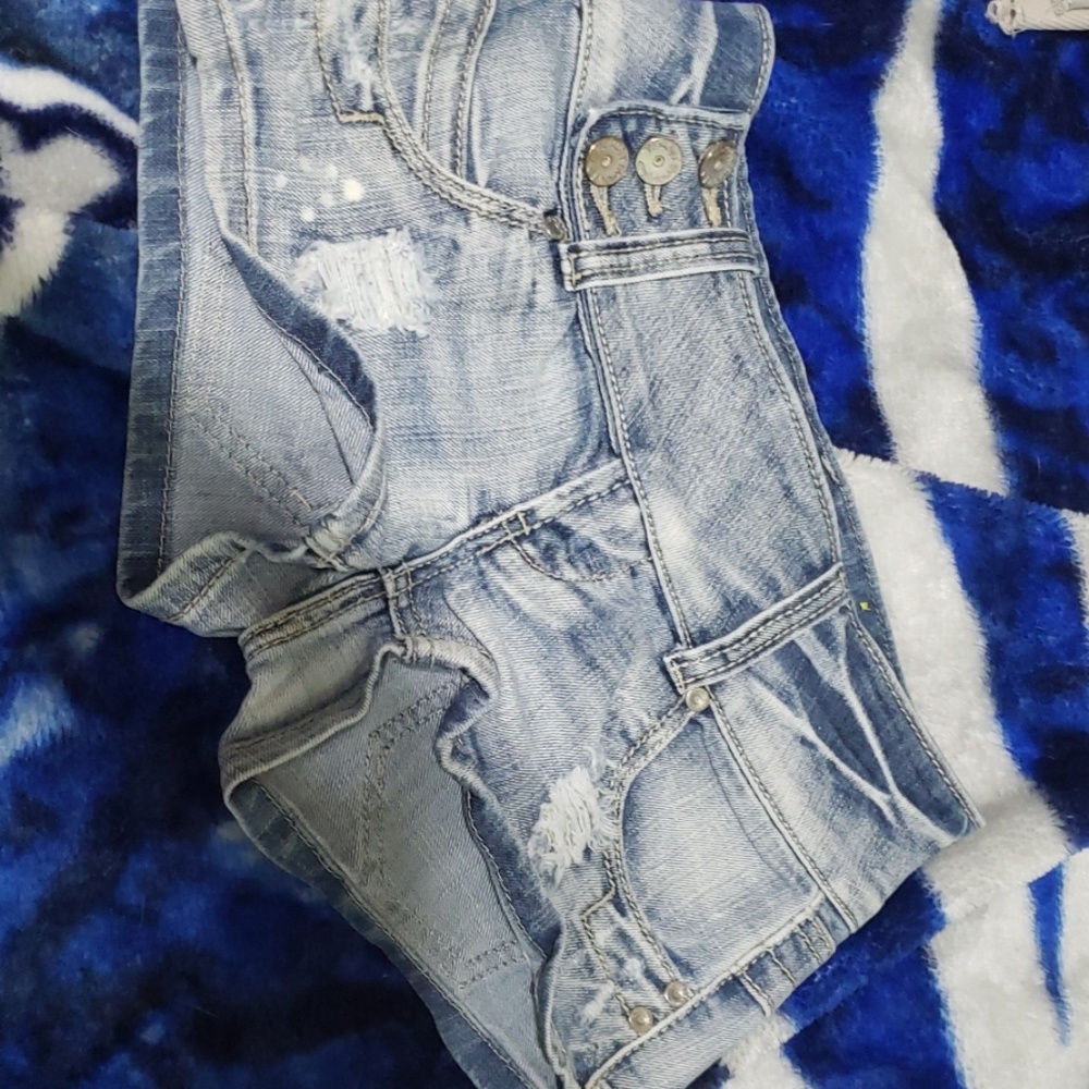 Almost famous shorts